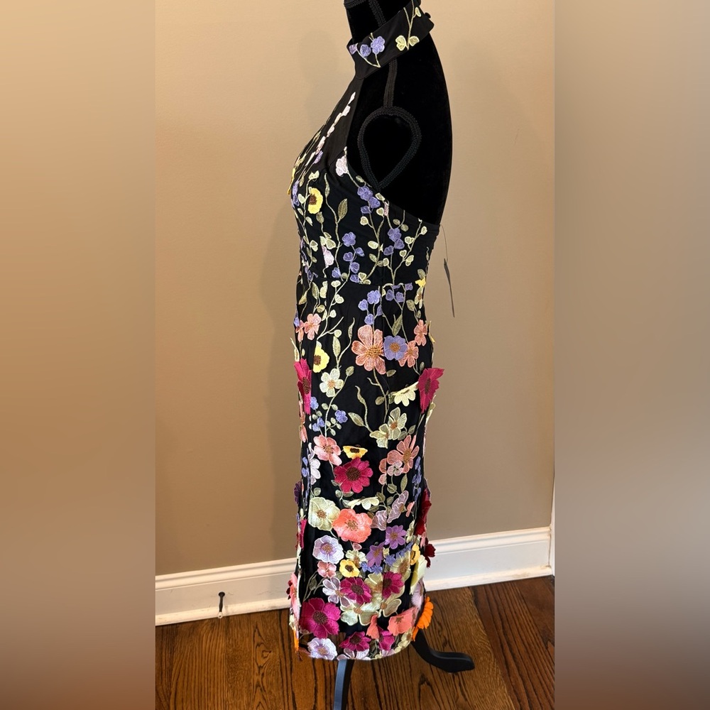 Women’s NWT Lulus Unique Impression Black 3D floral embroidered midi dress-Small - Picture 6 of 9